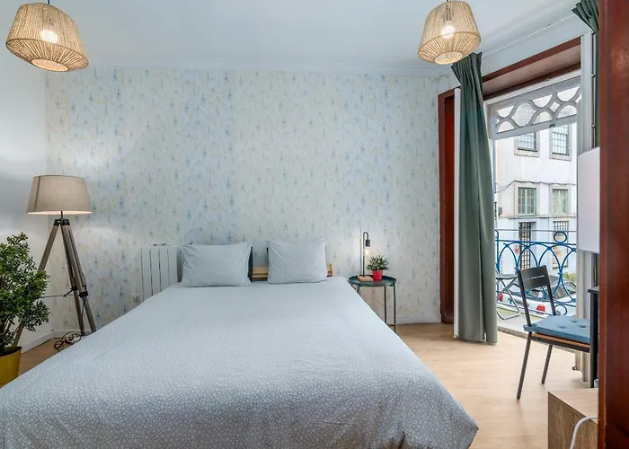 Renovated Feb25 Clerigos Cozy Balcony With Self Check In 公寓 *