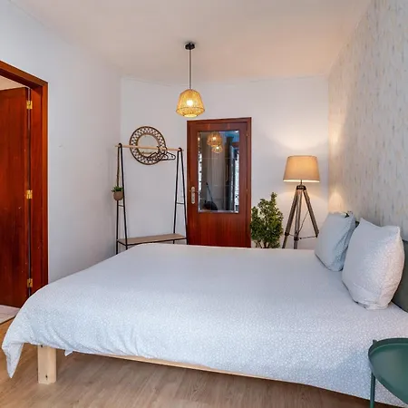 Renovated Feb25 Clerigos Cozy Balcony With Self Check In