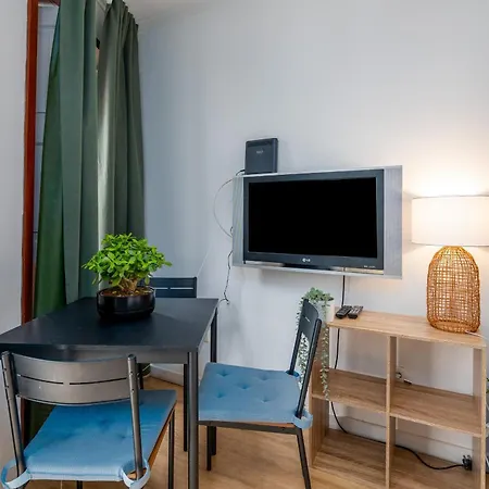 شقة Renovated Feb25 Clerigos Cozy Balcony With Self Check In