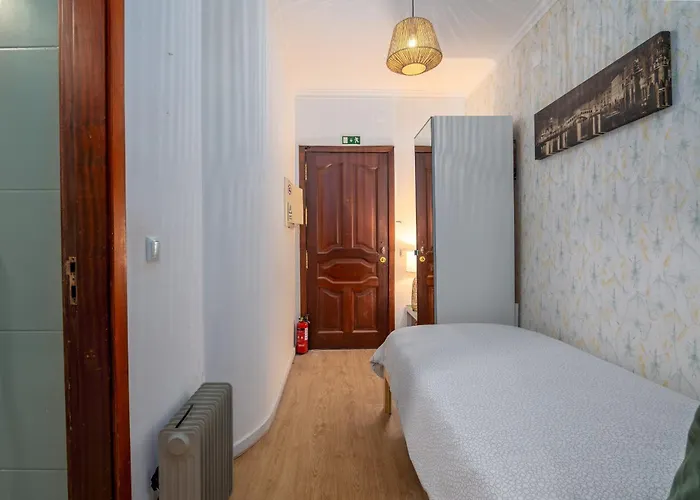 Renovated Feb25 Clerigos Cozy Balcony With Self Check In * Oporto