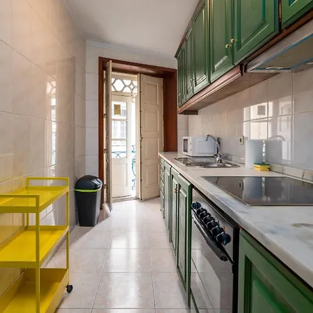 Renovated Feb25 Clerigos Cozy Balcony With Self Check In Appartement Porto
